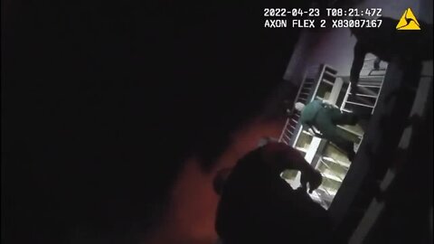VIDEO: Florida deputy climbs balconies to rescue 1-year-old from apartment fire