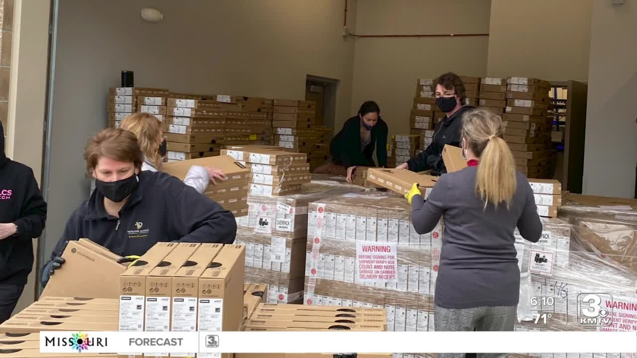 Nearly 7,000 laptops distributed to students at Papillion La Vista Community Schools