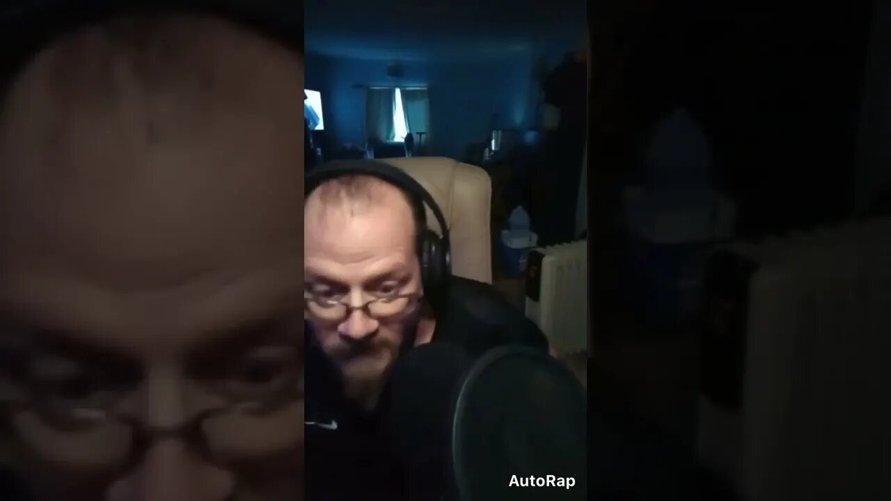 DJ Dribble Dubz throwing flow like I normally do