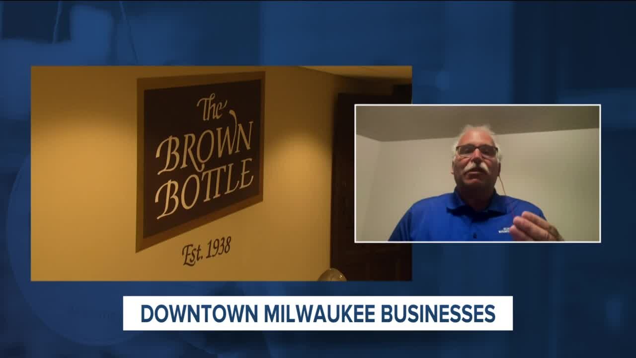 Business news: Milwaukee Ale House, Brown Bottle closing