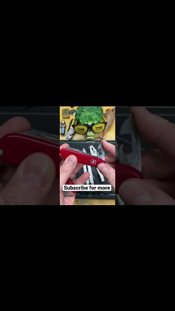 Swiss Army knife vs multi-tool￼ #Shorts #Knife #EDC #KnifeLife #Knives #SwissArmyKnife￼