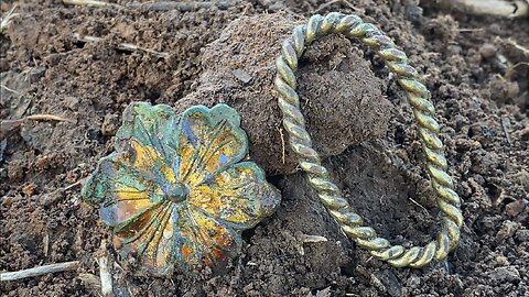 The Gold Pieces On The Field