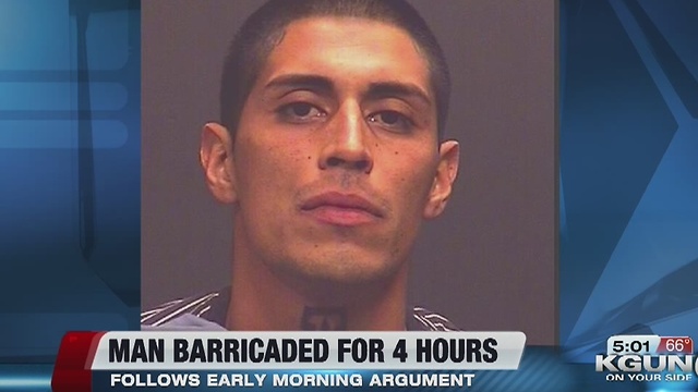Barricaded man surrenders on southside