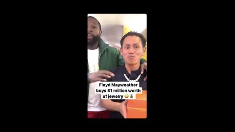 Floyd Mayweather buys $1 million chain from Johnny. Dang. ￼