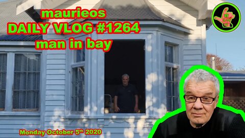 maurieos DAILY VLOG #1264 man in bay