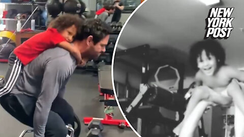Former Jets QB Mark Sanchez posts adorable workout videos with son
