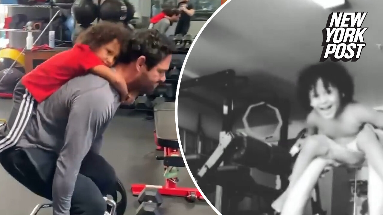 Former Jets QB Mark Sanchez posts adorable workout videos with son