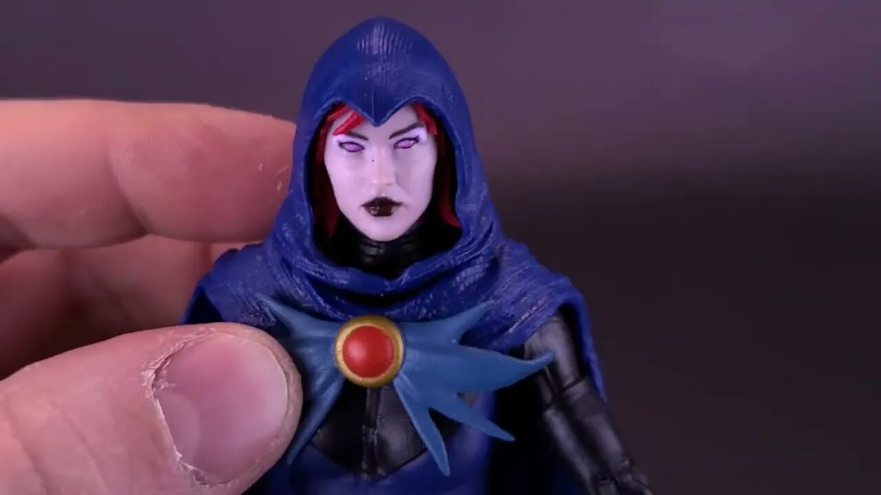 McFarlane Toys DC Multiverse Titans Raven Figure @TheReviewSpot