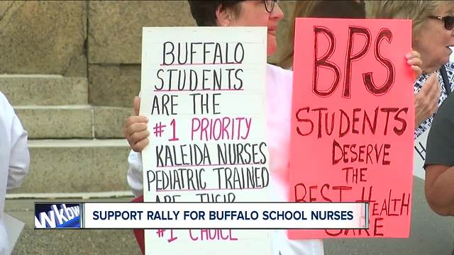 Parents, nurses team up at school board meeting