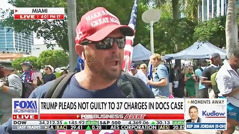 Sick, deranged MAGA supporters surround courthouse at Trump arrest