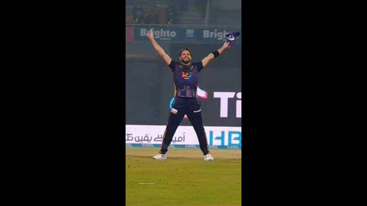 Shahid Afridi best throw | La La.