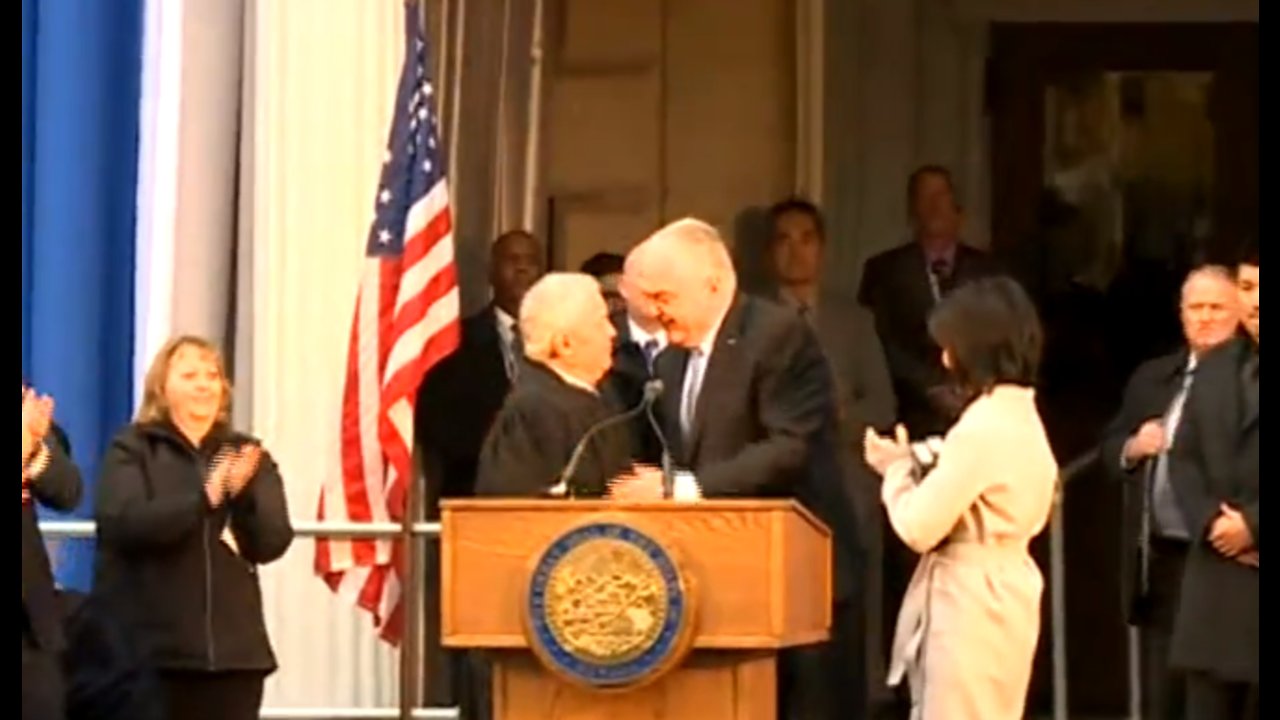 Gov.-elect Steve Sisolak sworn into office