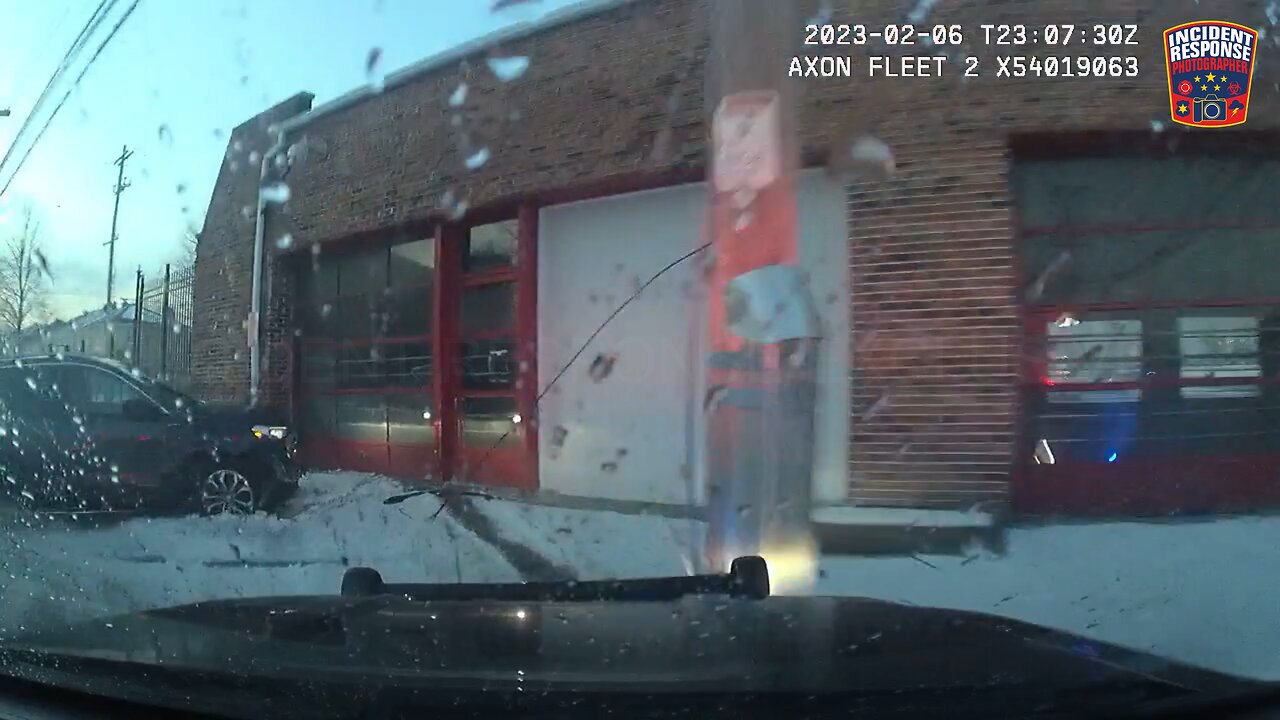 Dash Cam: Milwaukee Police Cars Crash During Pursuit