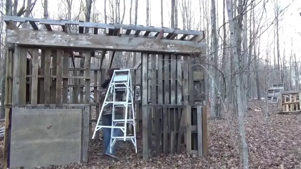 Putting Pallet Roof On My Sugar Shack