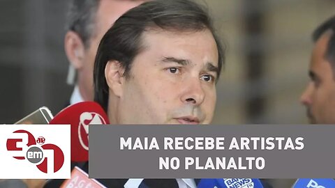 Rodrigo Maia recebe no Planalto artistas que defendem a saída de Michel Temer