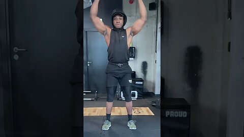 Dumbbell Squats And Shoulder Press #shorts #calisthenics #shoulderworkout #squat