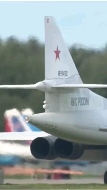 Romeo's video tribute to the Tupolev Tu-160 "Blackjack" supersonic strategic bomber.