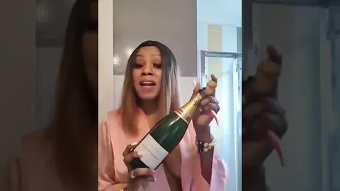 Flore de Lille Veuve Joyeuse Message à vous qui l’injuriez sur ma page Lors de mon live d’hier Amour