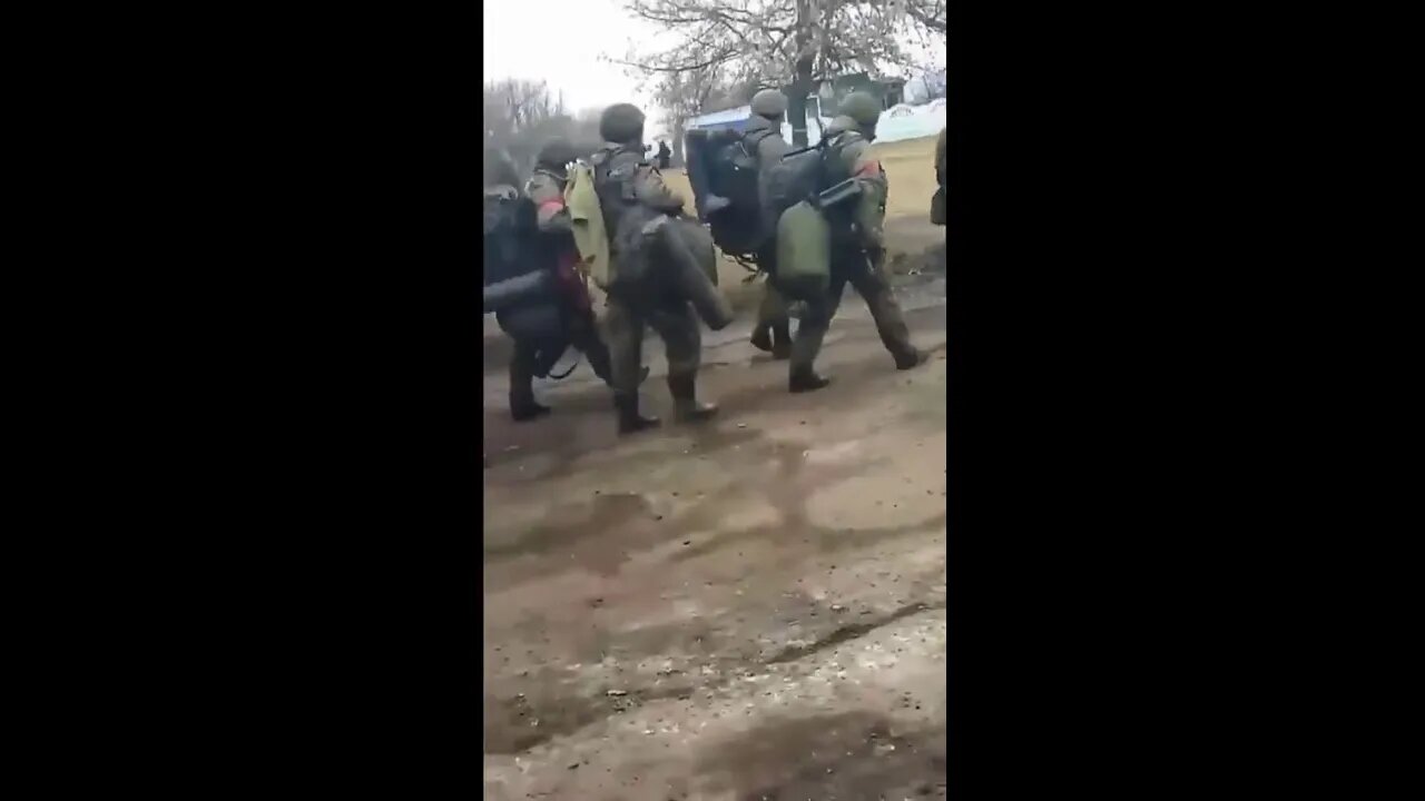 ★★★ Russian soldiers abandoned their equipment and are walking home - Podlypne, Sumy region