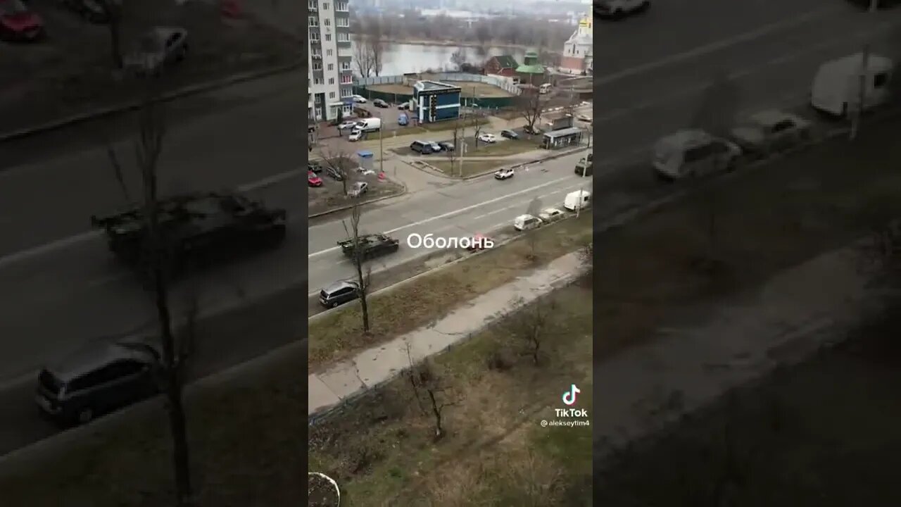 Ukraine War - Weird little exchange between armored vehicles