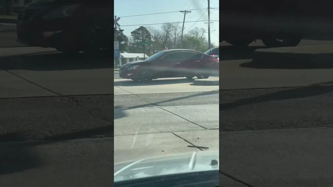 Wreck at my neighborhood!!!