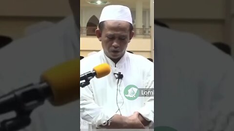 TGH. Lalu Ibrahim Lukman Saat Jadi Imam Tarawih