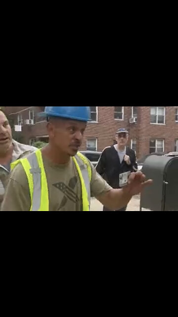 Working class men put Hamas supporter in his place for tearing off signs of kidnapped civilians