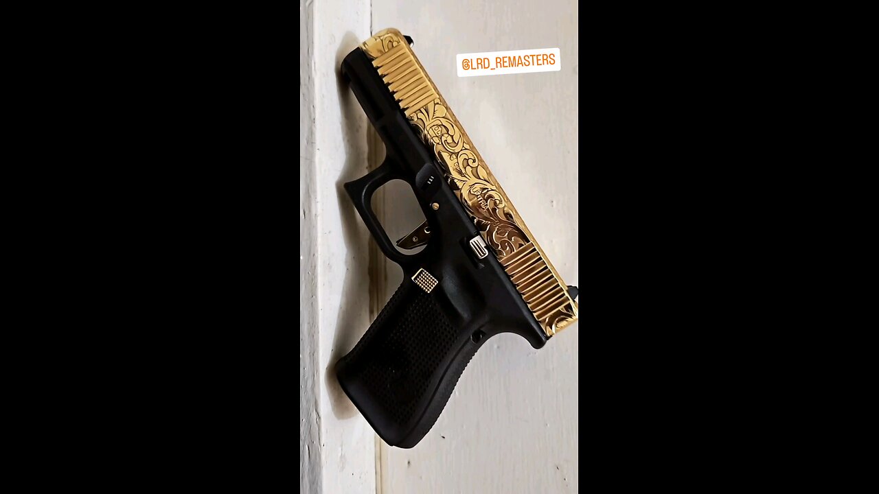 🔥🔥🔥 #ak47 #draco #AR #Cuernos #38supercommander #colt1911 #goldjewellery #goldplated #glock #brrr