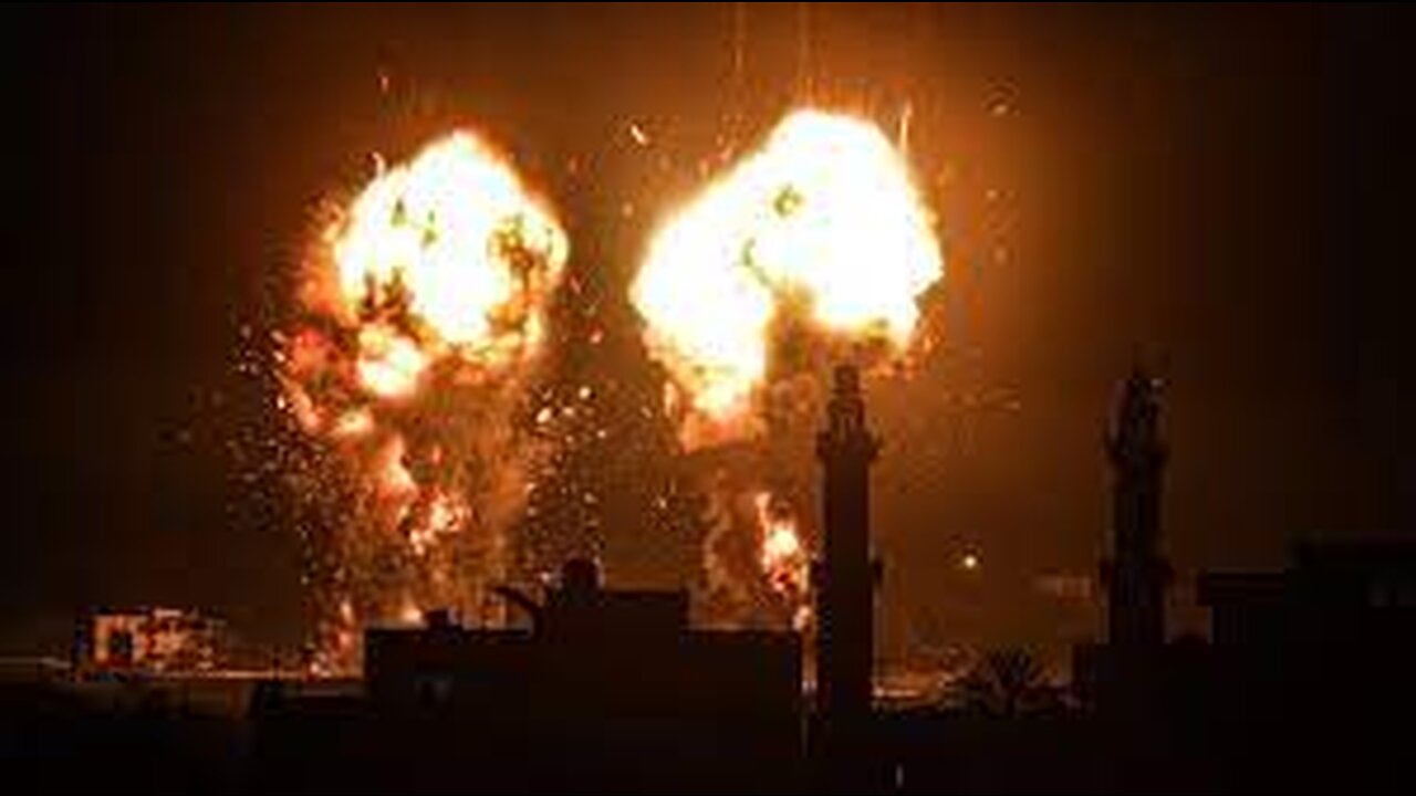 La Flota de Israel también está atacando la Franja de Gaza.