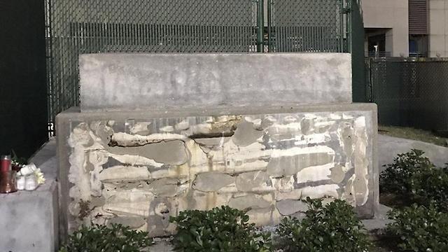 First Of Four Confederate Monuments Taken Down