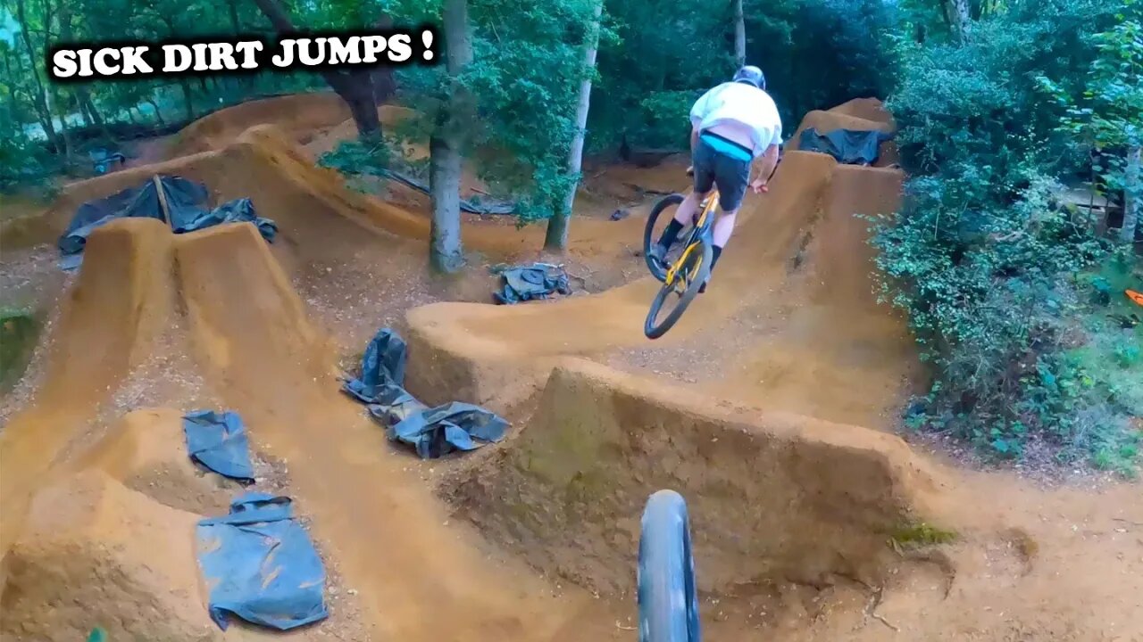 Sick Dirt Jumps and Steep Downhill Tracks- GoPro Hero 11 First Test With Olly Wilkins & Daryl Brown!