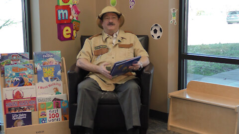 Read Across America – Richard Parker reads “Giraffes Can't Dance” by Giles Andreae