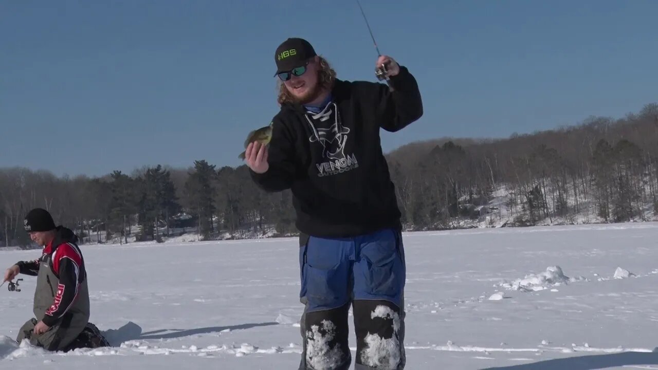 MidWest Outdoors TV Show #1713 - Tip on how to target fish on your locator