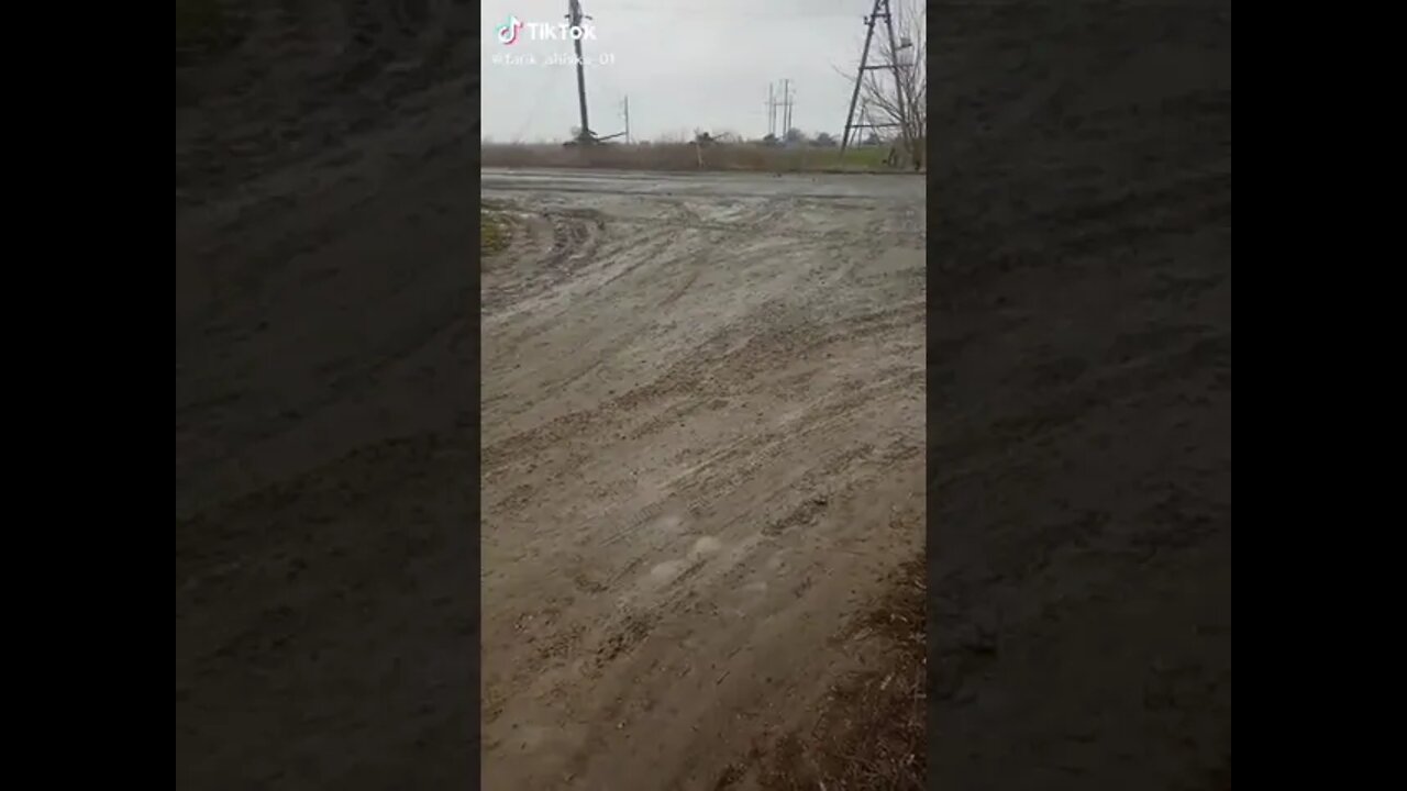 Russian tanks approaching Kherson