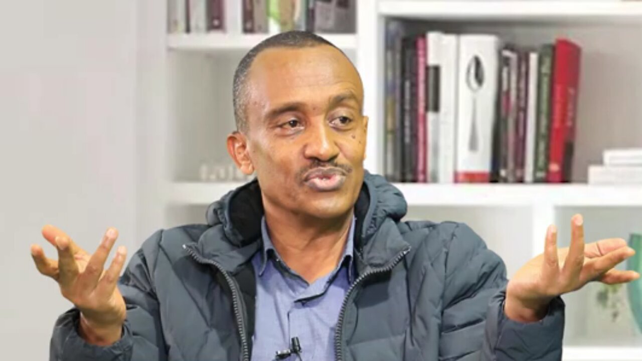 መንግስት ለህገ መንግስቱ ወይንስ ለራሱ ፍላጎት ነው እየታመነ ያለው? - ሰለሞን ሹምዬ