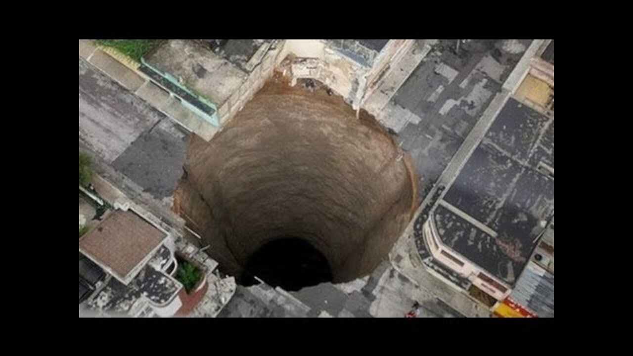 Most Amazing Top 10 Holes In The Earth