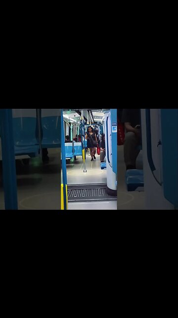 Awesomeness Montreal Metro #viralvideo #train #montreal #travel #station