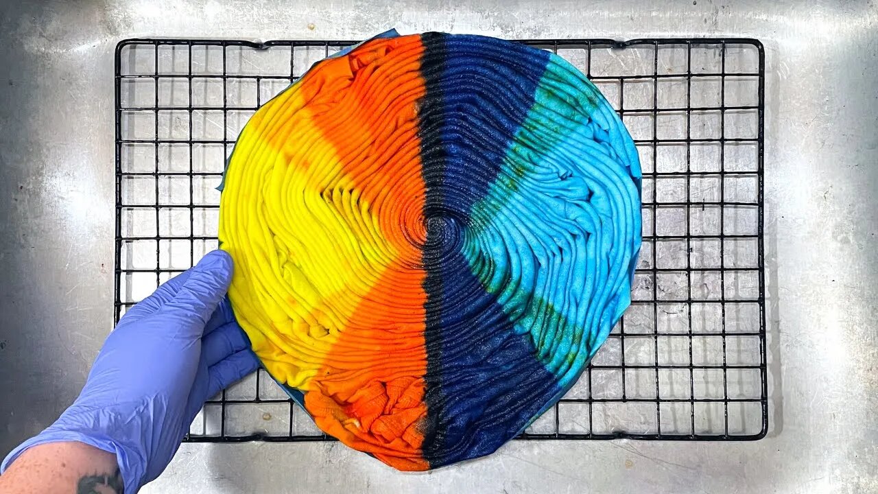 How to Tie Dye - Pattern #565 - Sunset Surfer Spiral Tie Dye T-Shirt Tutorial (HWI)