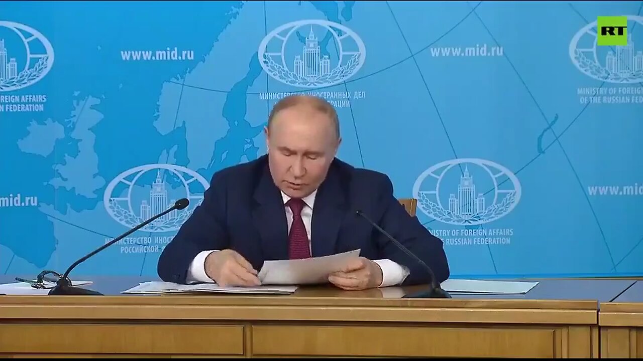 Putin says Zelensky is no longer a legitimate President (clip)