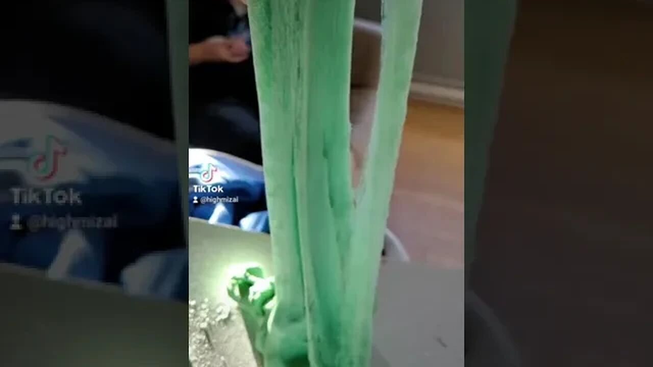 satisfying sand in slowmo #satisfying #stretching