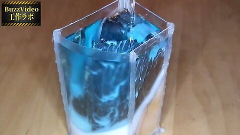 【工作】目から鱗！！この職人、木材とレジンで凄い物を作った！