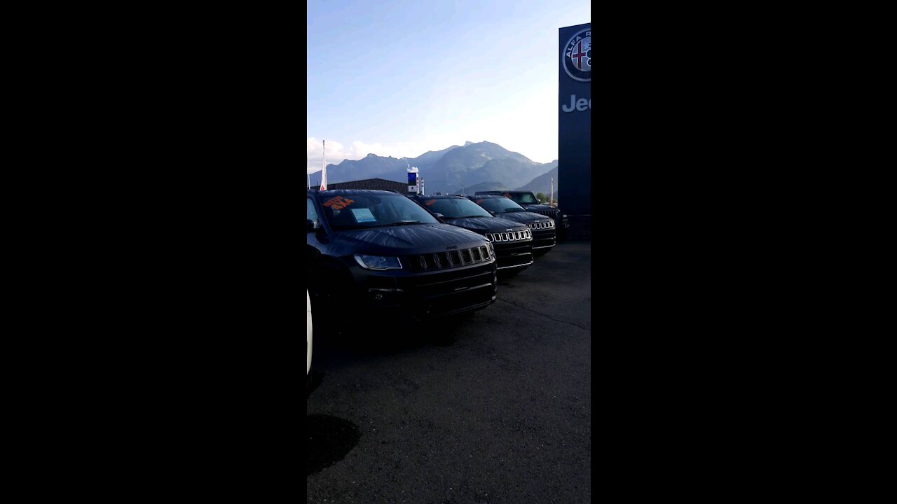 Luxury cars in Switzerland jeep