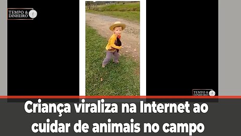 Criança viraliza na Internet ao cuidar de animais no campo. Veja que bela mensagem!