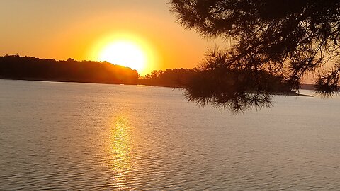 sunrise,over the lake