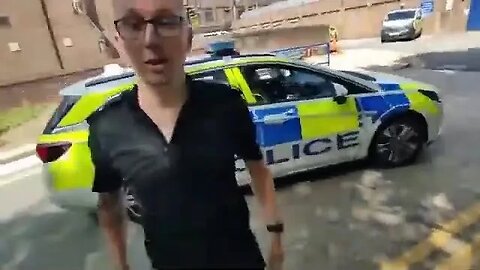 POLICE ASSAULT PTTP AT THE STATION ! OMG WOW!!