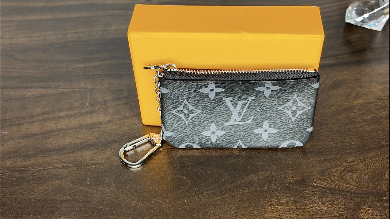 DHGATE LV KEY POUCH DUPE $25 (LINK IN DESCRIPTION)