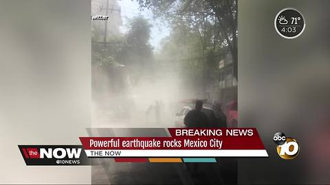 Powerful earthquake rocks Mexico City