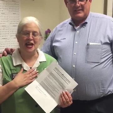 Publix cashier thanks customers for helping