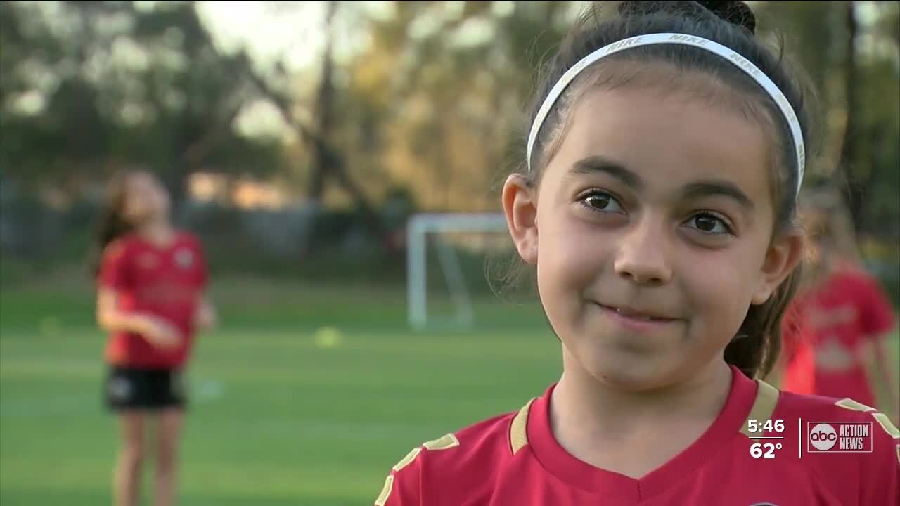 ‘Small and technical’ soccer player Ariana dos Santos has become a sensation