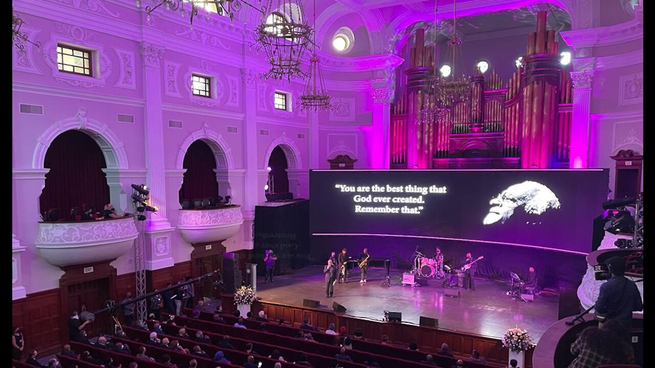 Celebratory atmosphere at Cape Town’s interfaith service to honour the Arch